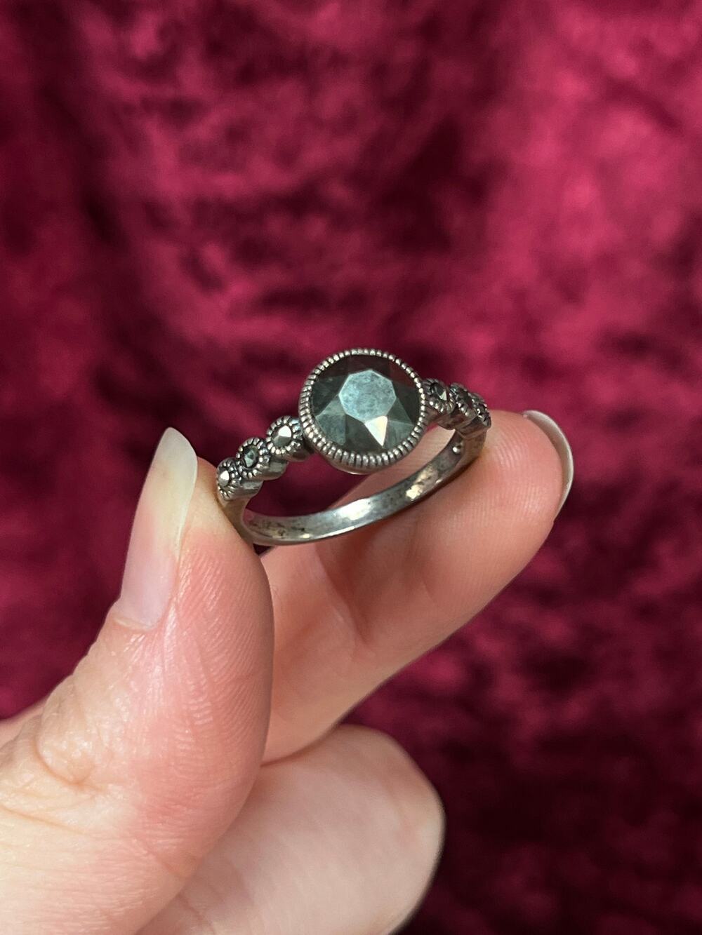 Vintage Sterling Silver Marcasite Ring - Bezel Set Round Stone - Size 8.25